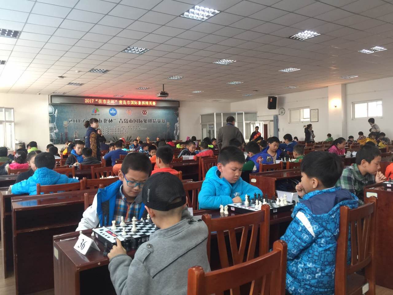 在市北杯国际象棋精英赛举行 120余名选手参
