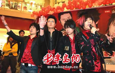 花儿乐队疯狂猜歌_疯狂猜歌